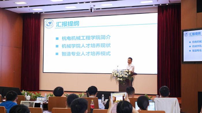 江苏科技研修学院江苏科技研修学院，培养科技创新人才的摇篮